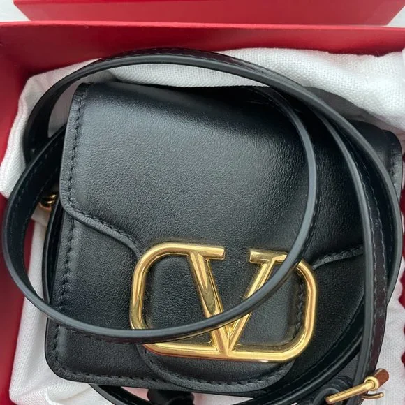 ❌SOLD❌Valentino Garavani Mini Square Bag Black Calfskin Leather Signature VLogo - Picture 4 of 12